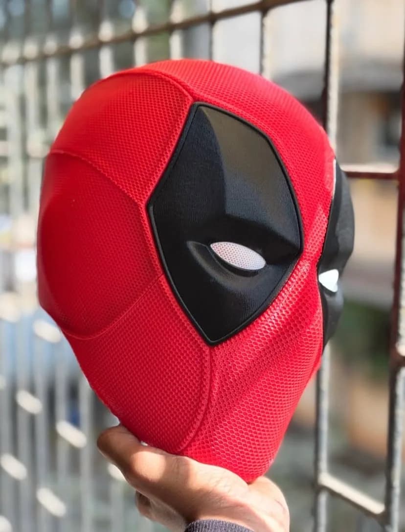 Deadpool – Kırmızı & Siyah Koleksiyonluk Maske 3D baskı koleksiyon maskesi